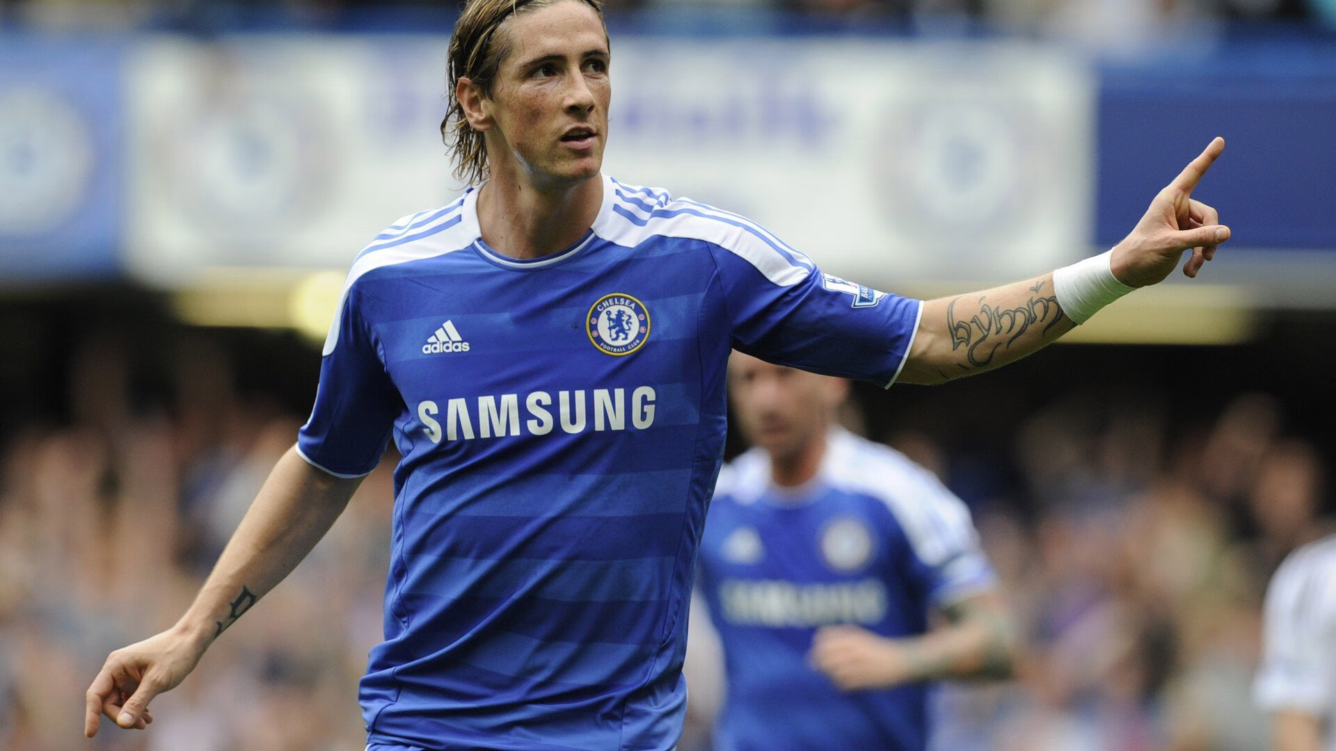 阿尔卡拉斯横扫对手晋级美网八强 新生代天王展现王者风范